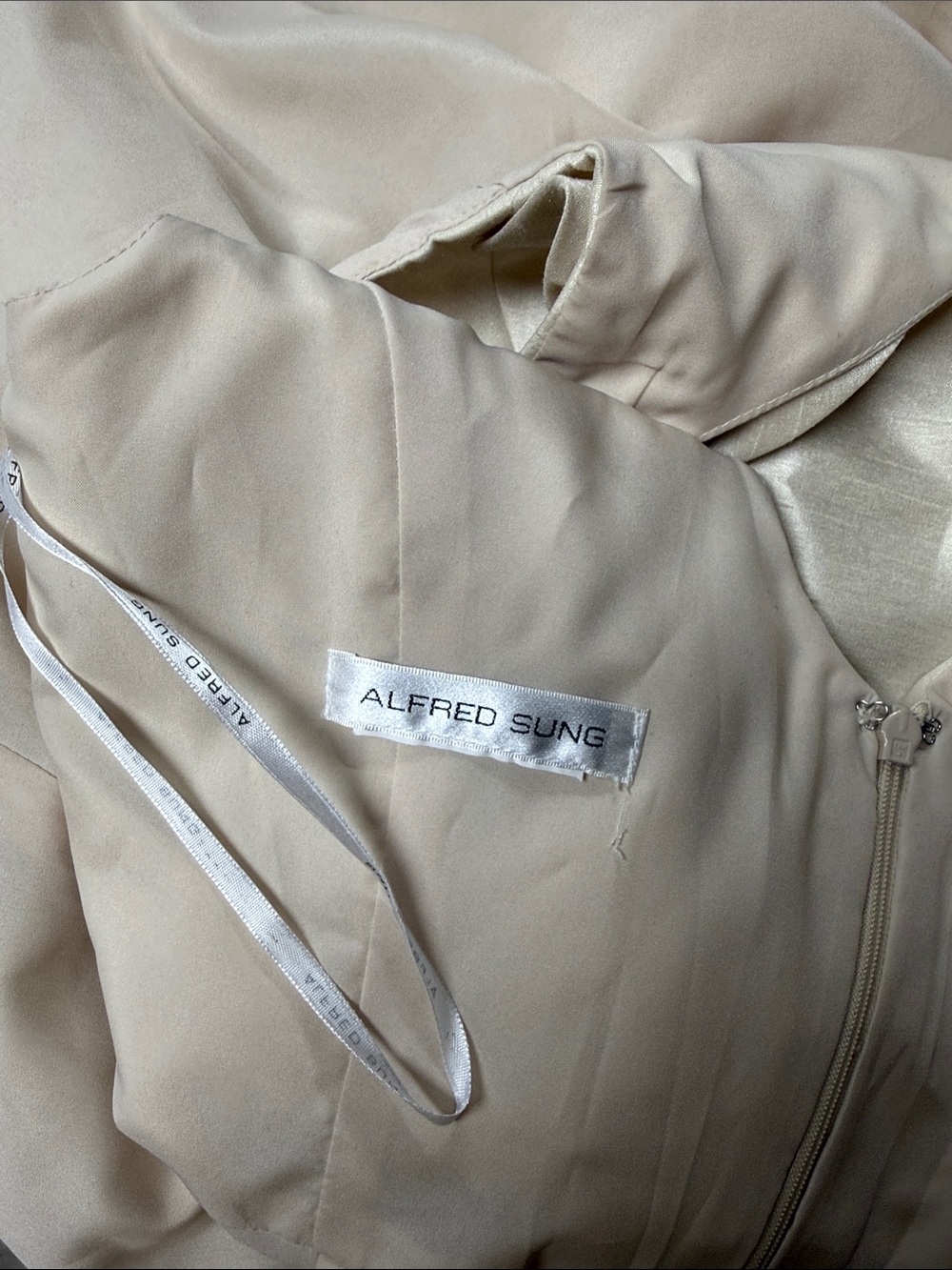 ALFRED SUNG Ivory Bow-Shoulder Fit-and-Flare Dress - Picture 5 of 8